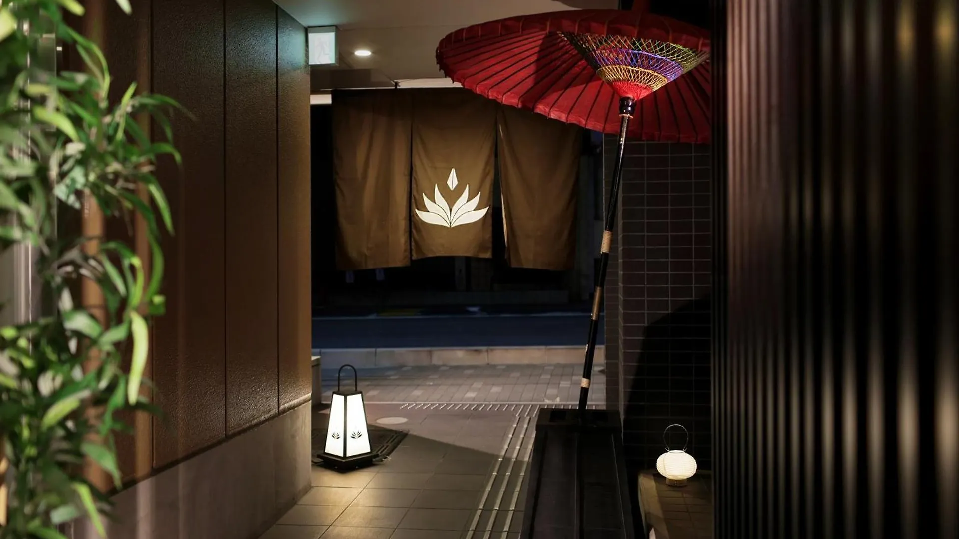 Marutamachi Crystal Hotel - Vacation Stay 05345V Kyoto